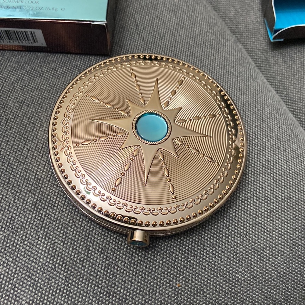NWB Bronze Goddess Azur The Summer Look Palette - Picture 2 of 4
